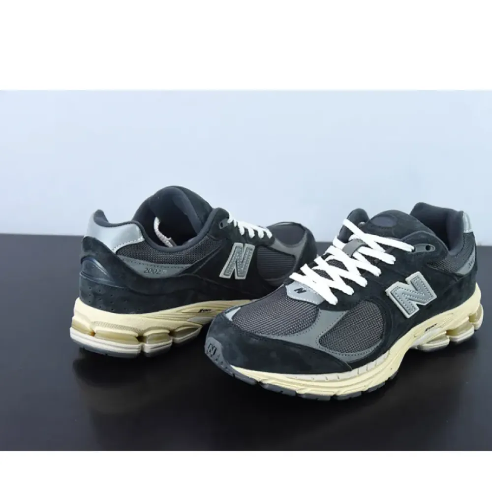 New Balance 2002R Black Dark Grey  M2002RHO