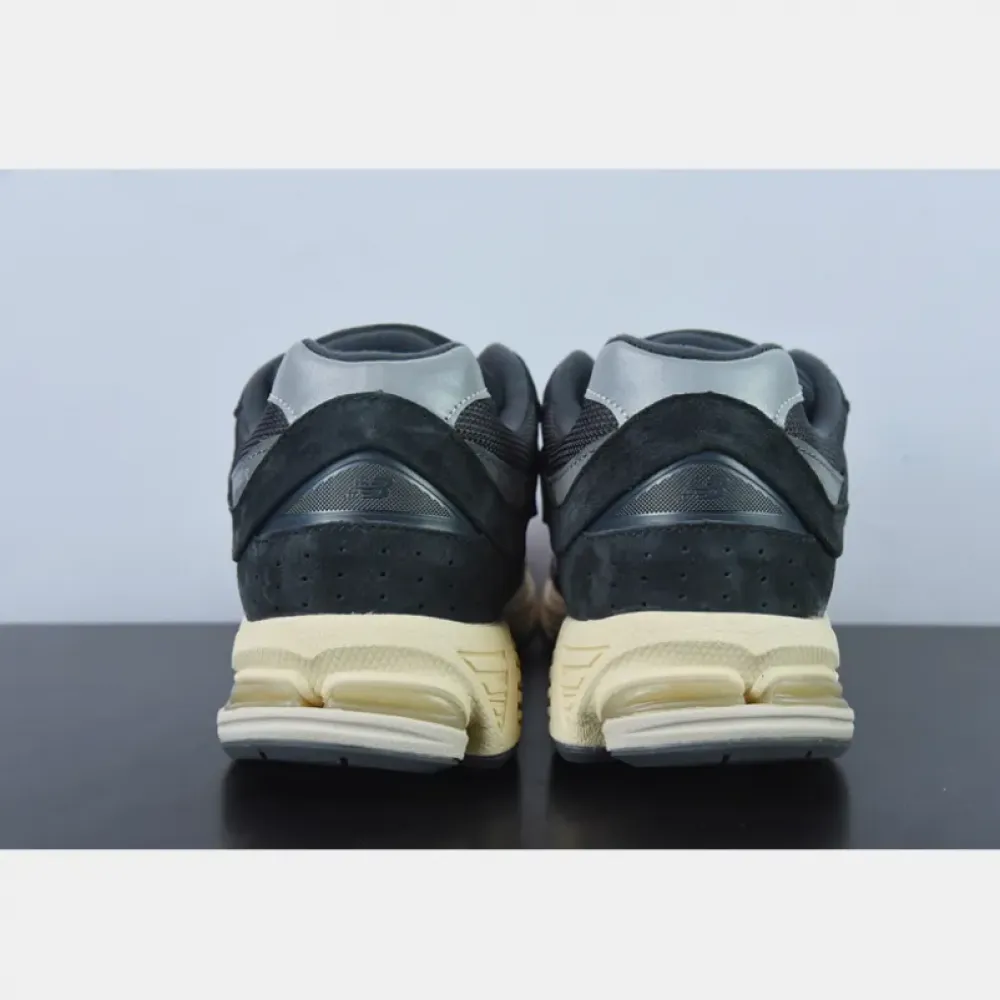 New Balance 2002R Black Dark Grey  M2002RHO