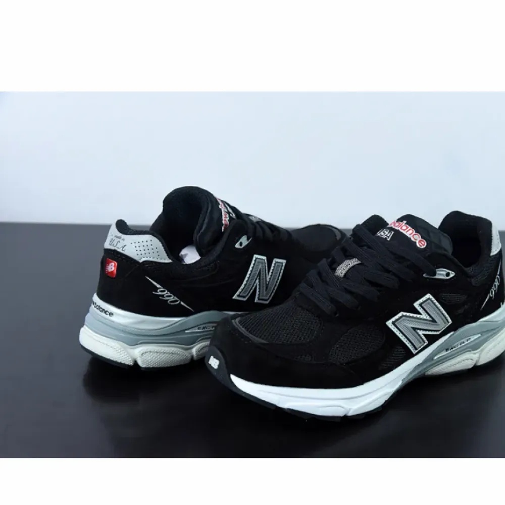 New Balance 990v3 Black White M990BS3