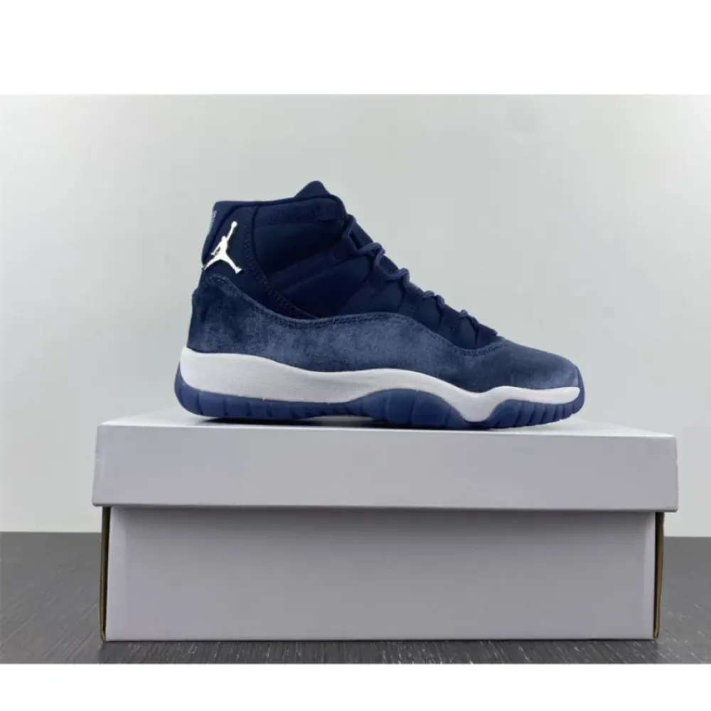 Air Jordan 11 Velvet Midnight Navy/Metallic Silver-White  AR0715-441