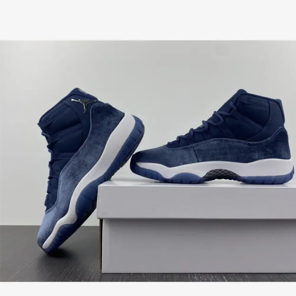 Air Jordan 11 Velvet Midnight Navy/Metallic Silver-White  AR0715-441