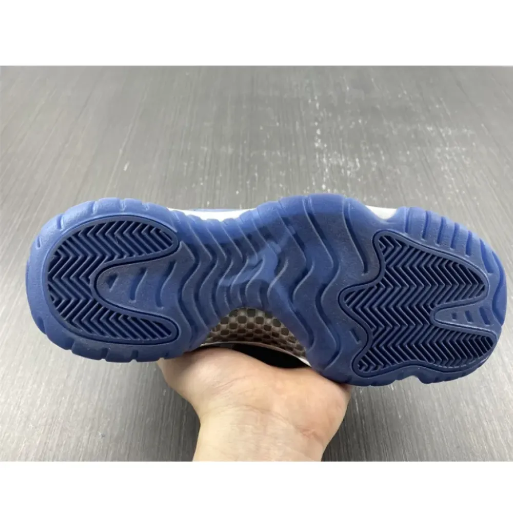 Air Jordan 11 Velvet Midnight Navy/Metallic Silver-White  AR0715-441