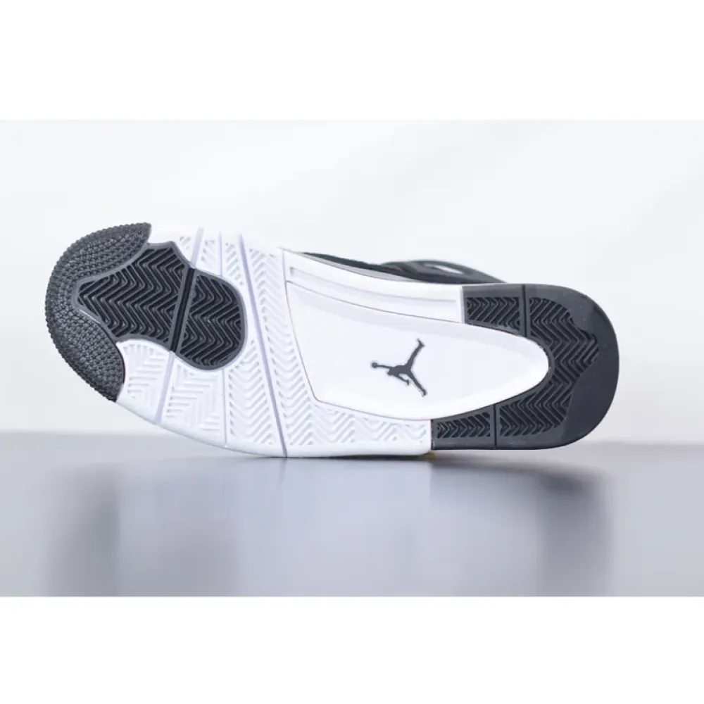 Air Jordan 4 “Royalty” Black/Metallic Gold-White  308497-032