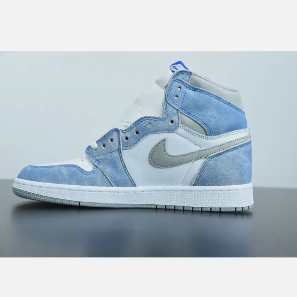 Air Jordan 1 High OG Hyper Royal/Light Smoke Grey-White  555088-402