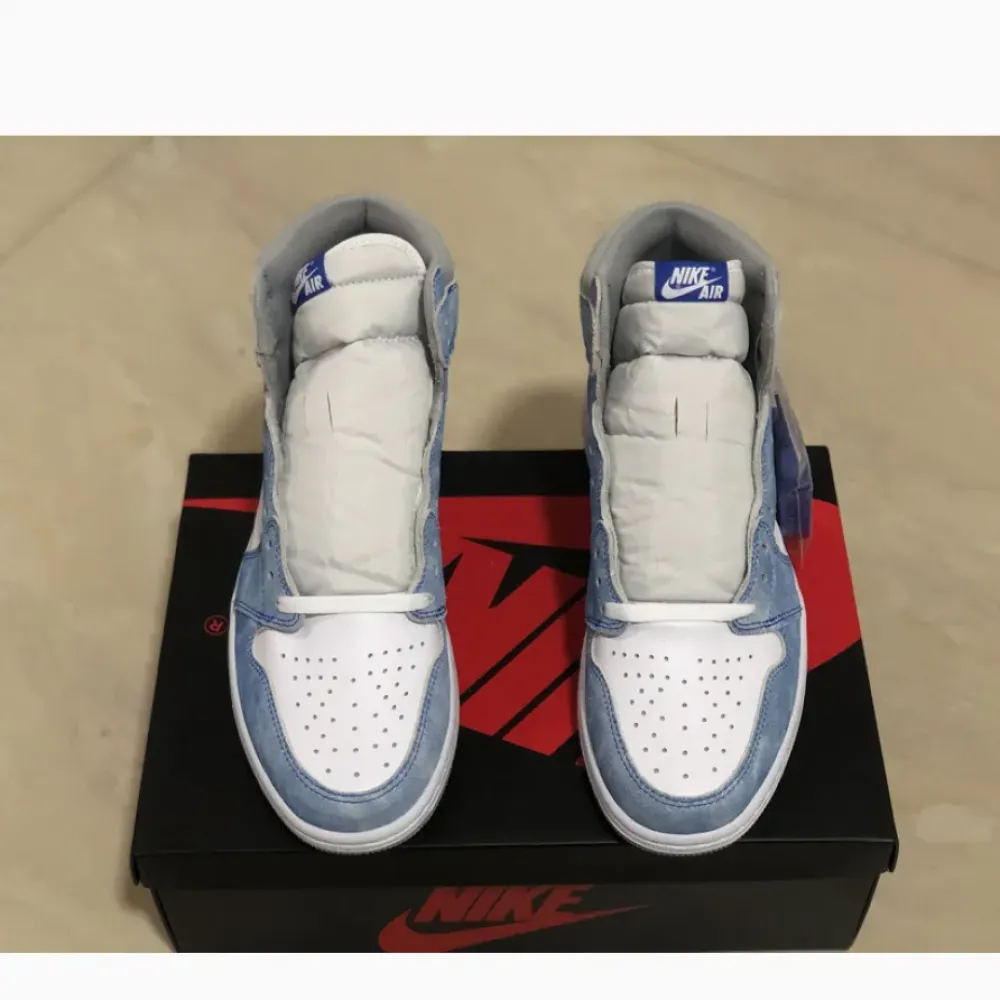 Air Jordan 1 High OG Hyper Royal/Light Smoke Grey-White  555088-402