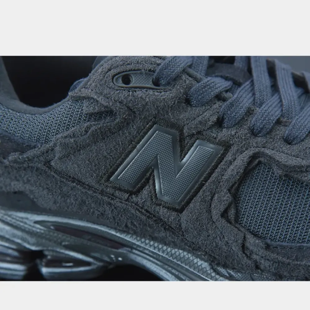 New Balance 2002R Protection Pack Phantom M2002RDB