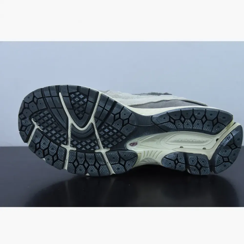 New Balance 2002R Protection Pack Rain Cloud M2002RDA