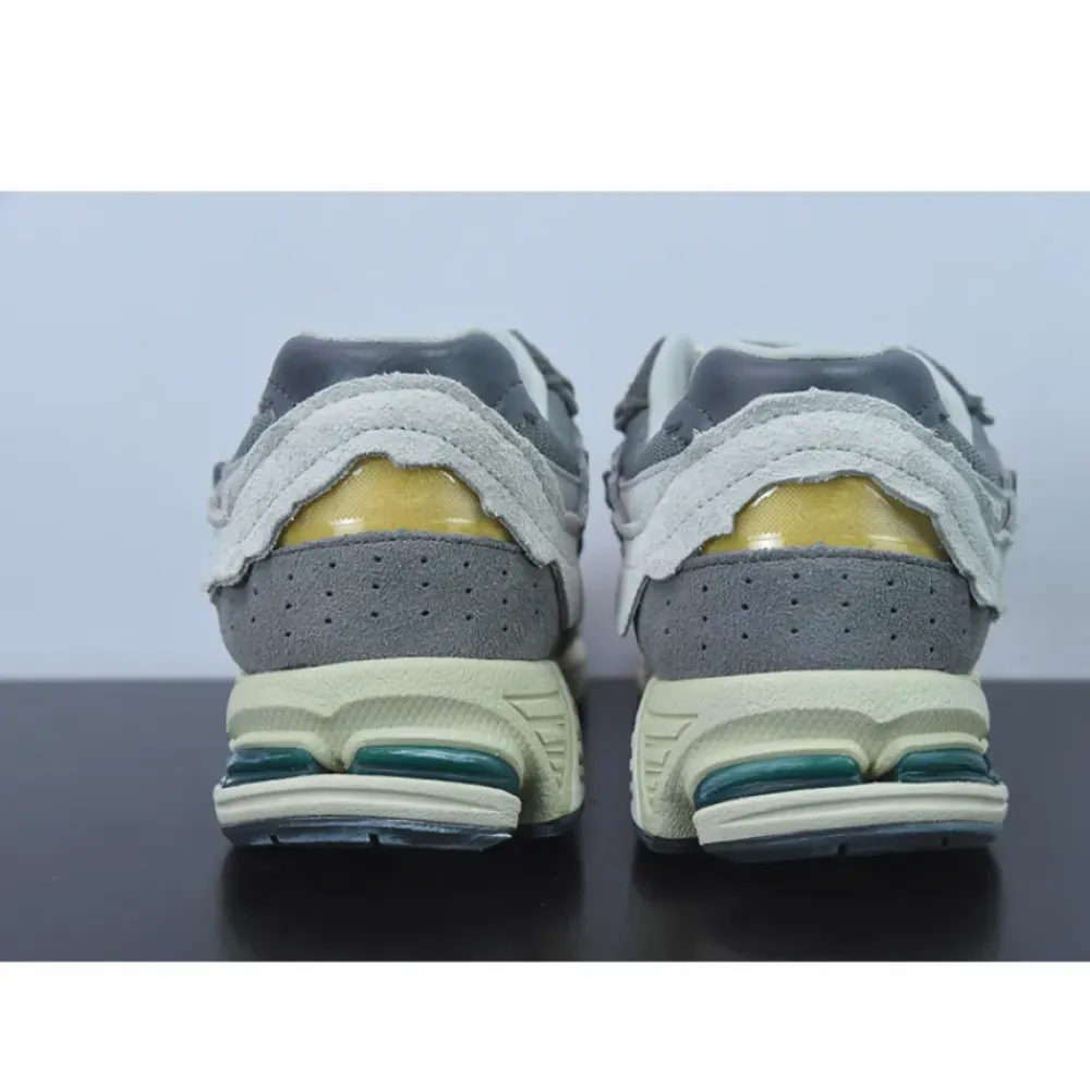 New Balance 2002R Protection Pack Rain Cloud M2002RDA