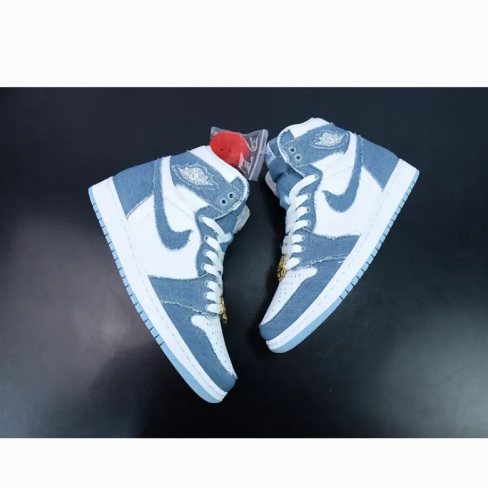 Air Jordan 1 High OG “Denim” White/Worn Blue-Metallic Gold  DM9036-104