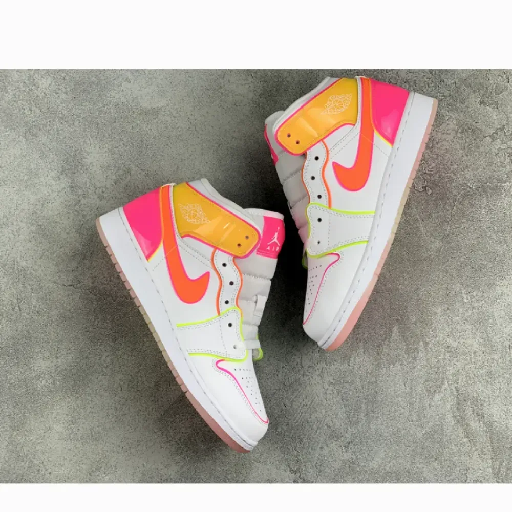 Air Jordan 1 Mid SE GS ‘Edge Glow’  CV4611-100