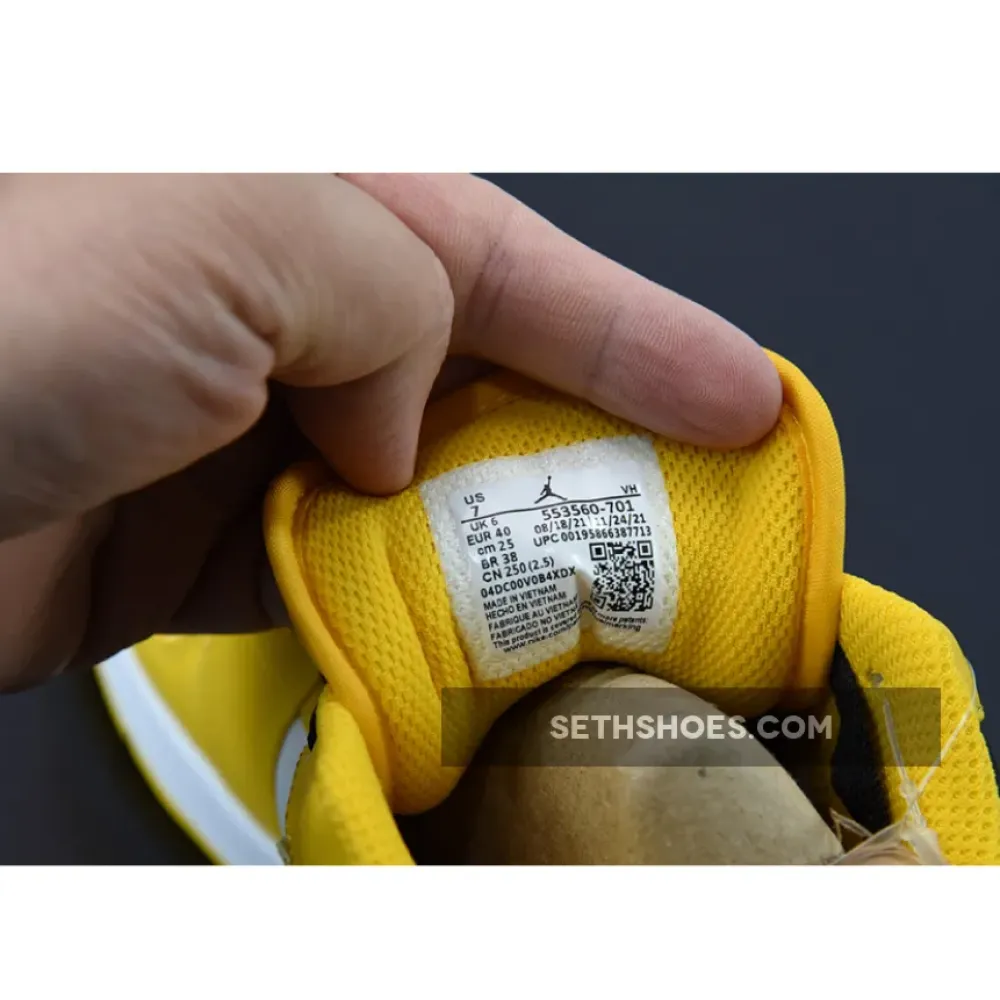 Air Jordan 1 Low University Gold/White-Black  553560-701