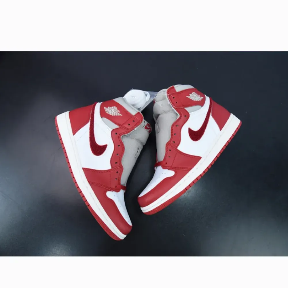 Air Jordan 1 Retro High OG ‘Chenille’ Light Iron Ore/Varsity Red-Sail DJ4891-061