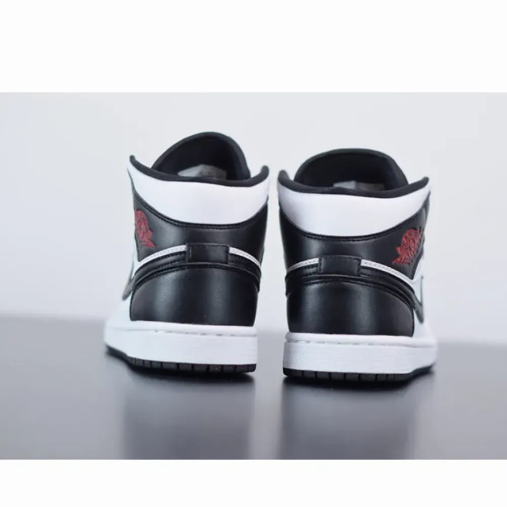 Air Jordan 1 Mid “Reverse Black Toe”  BQ6472-101