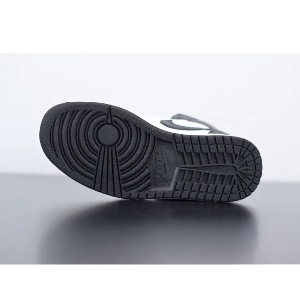 Air Jordan 1 Mid “Reverse Black Toe”  BQ6472-101