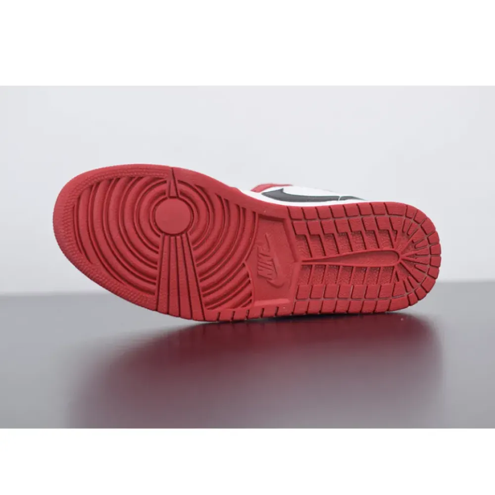 Air Jordan 1 Mid “Chicago” White/Gym Red-Black  554724-173