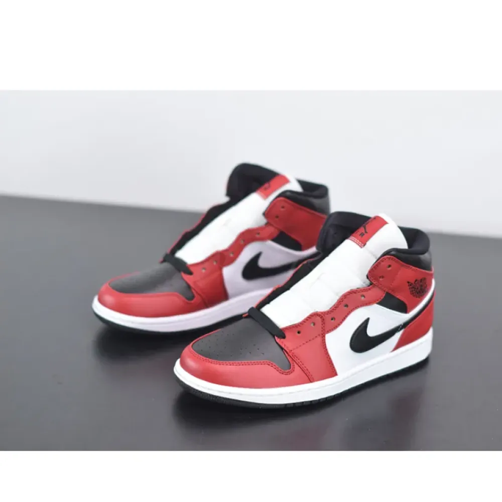 Air Jordan 1 Mid ‘Chicago Black Toe’ Black/Gym Red-White  554724-069