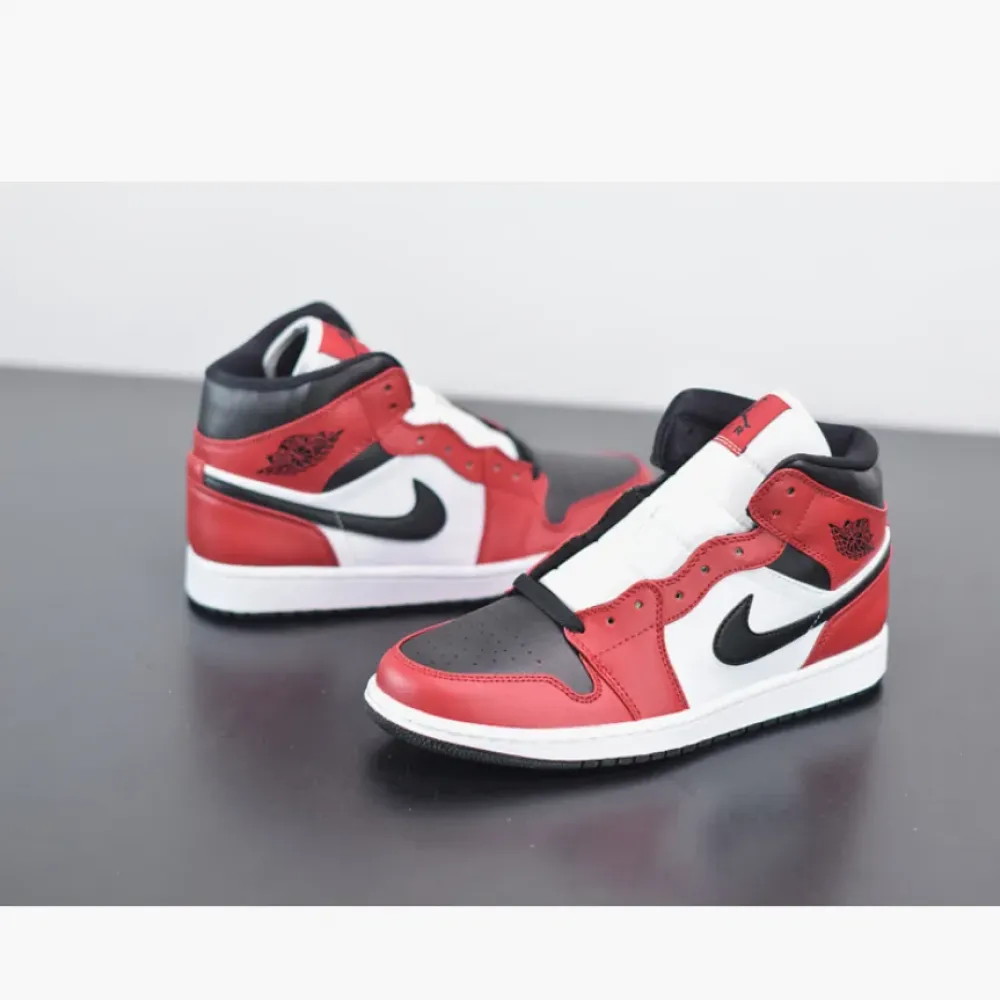 Air Jordan 1 Mid ‘Chicago Black Toe’ Black/Gym Red-White  554724-069