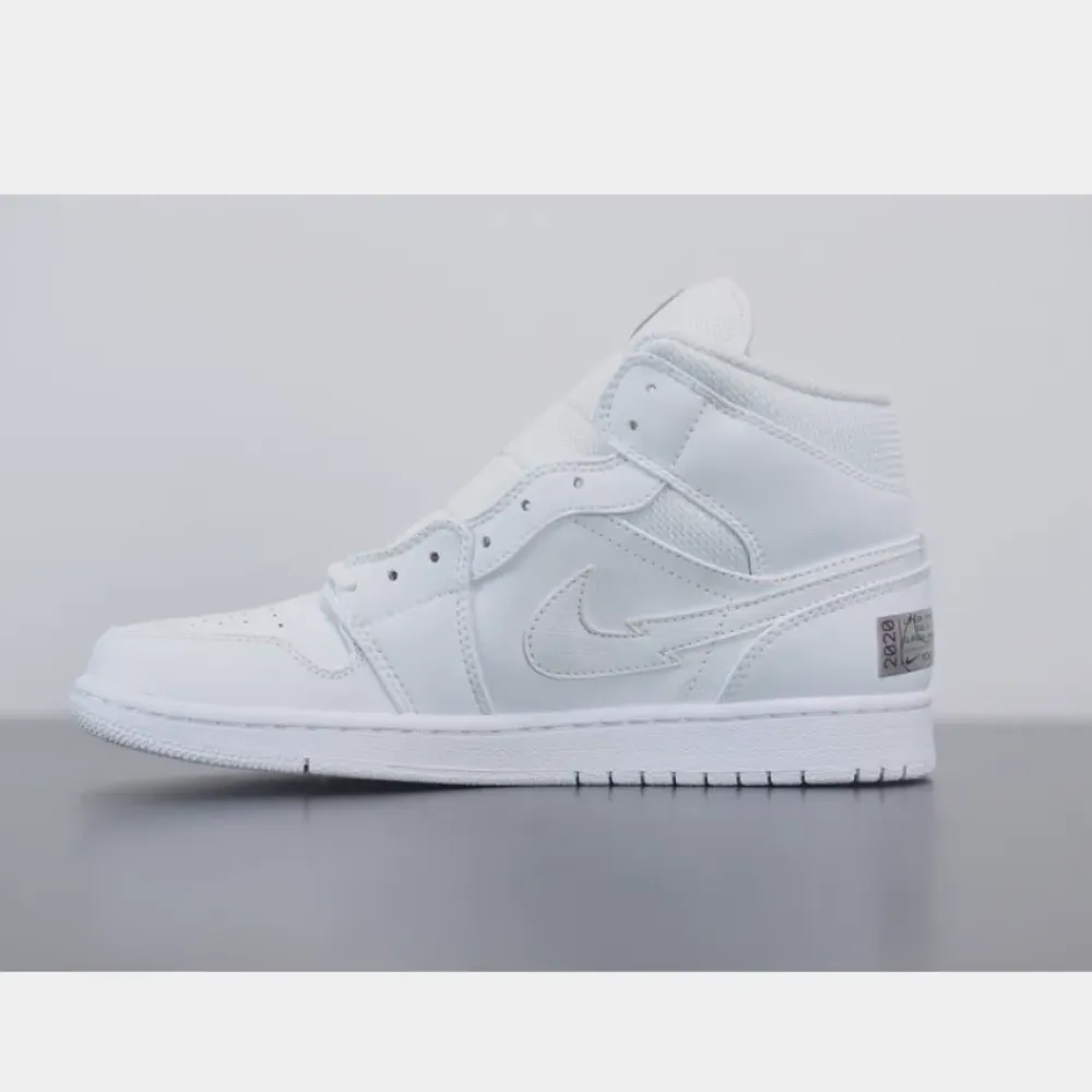 Air Jordan 1 Mid “Euro Tour”  CW7589-100