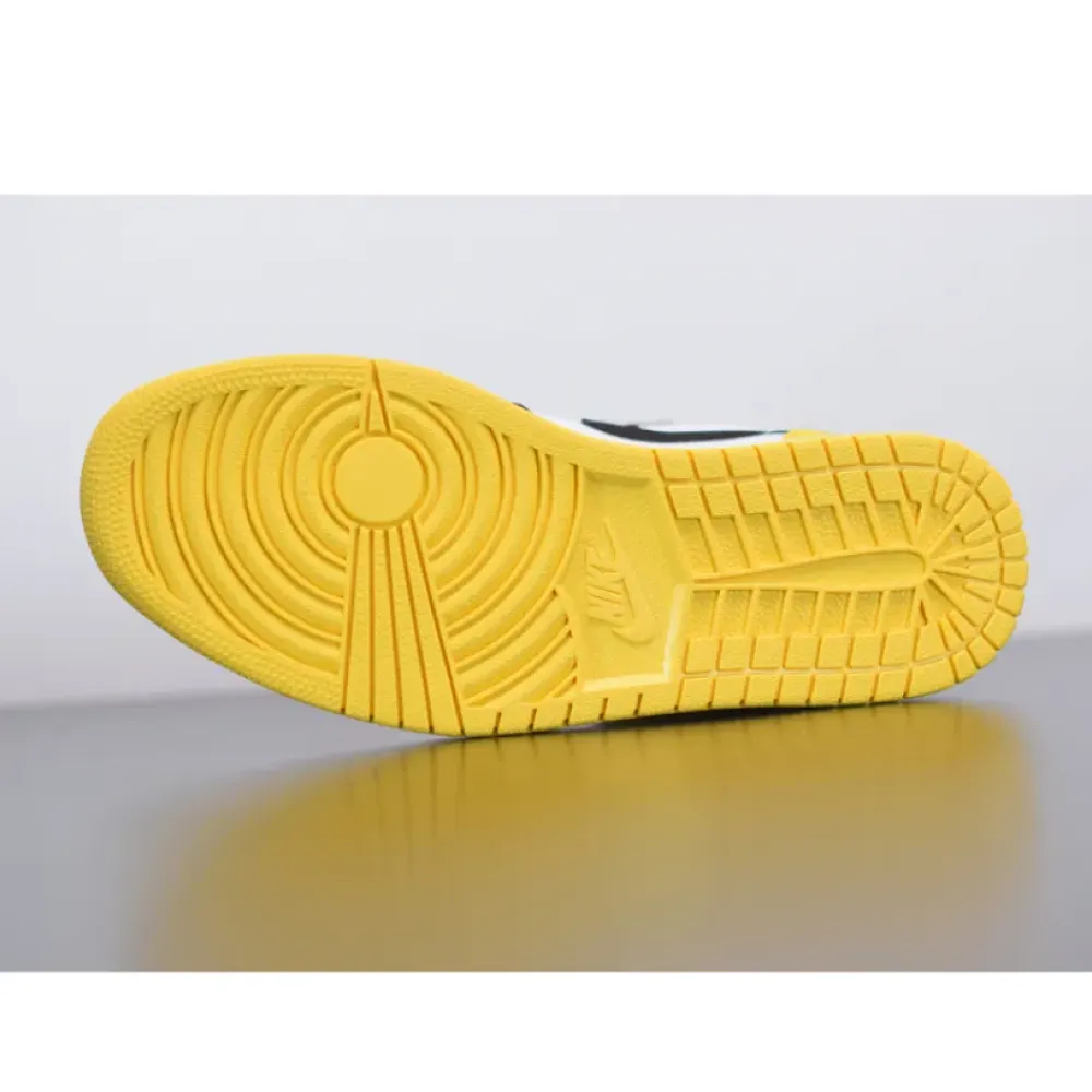 Air Jordan 1 Mid “Yellow Toe” Black/Tour Yellow-White  852542-071