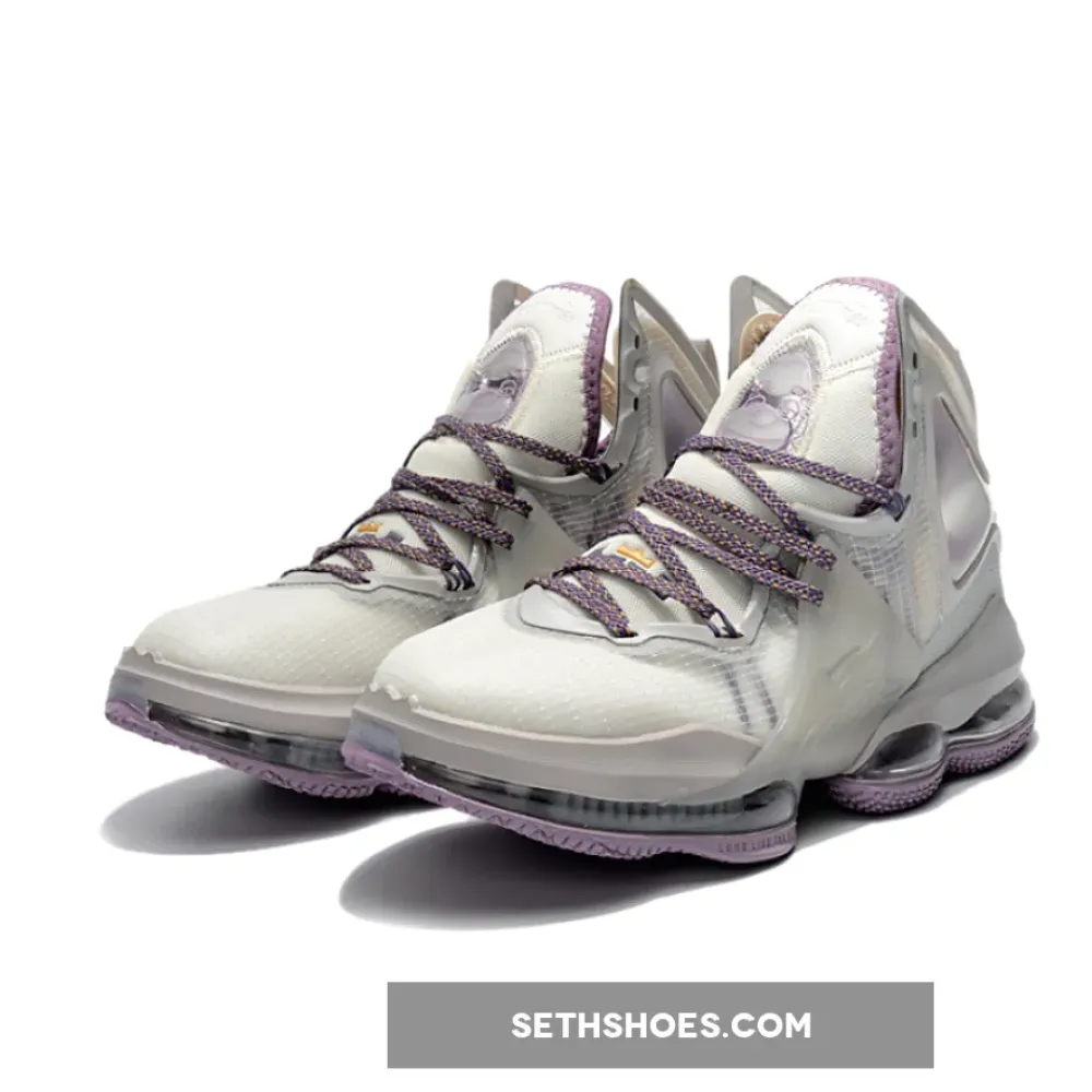 Nike LeBron 19 “Strive For Greatness”  DC9340-004