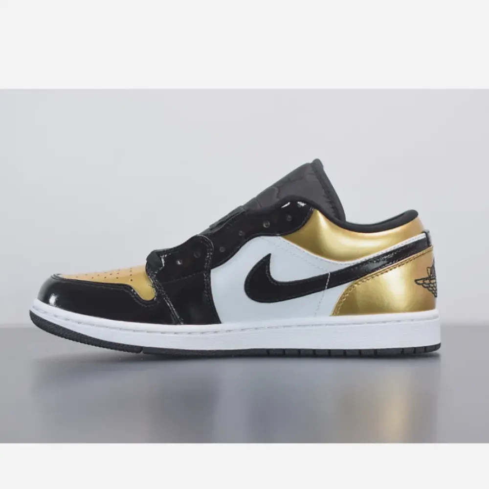 Air Jordan 1 Low Patent “Gold Toe”  CQ9447-700