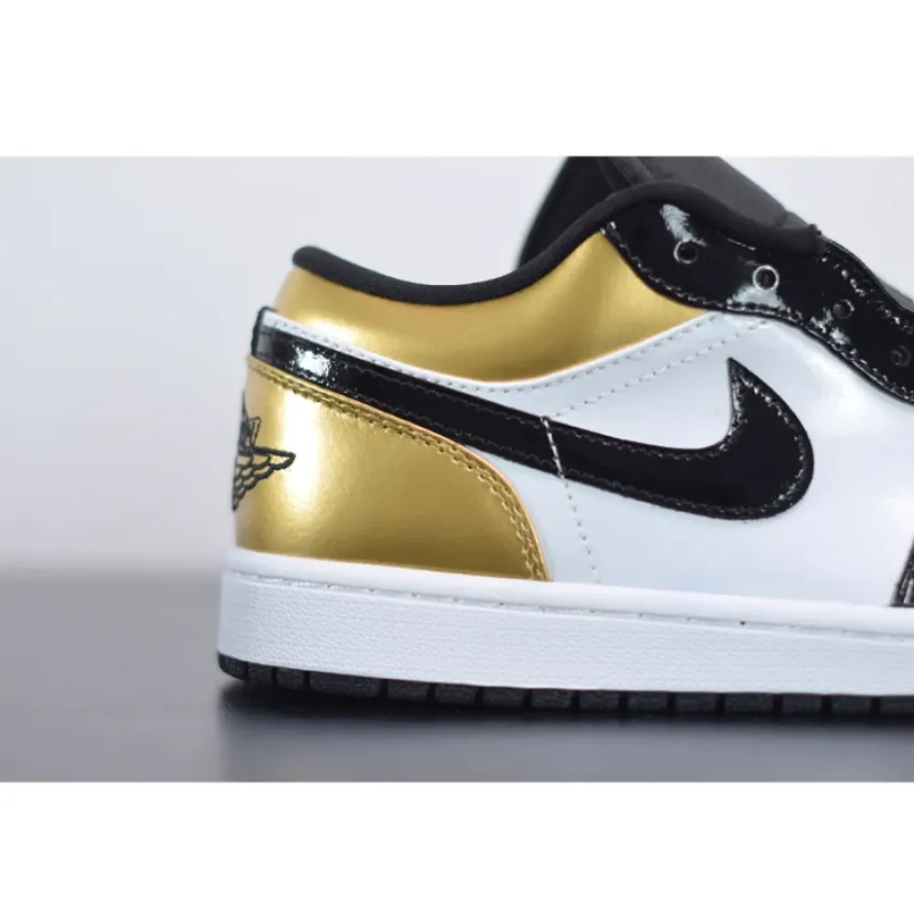 Air Jordan 1 Low Patent “Gold Toe”  CQ9447-700