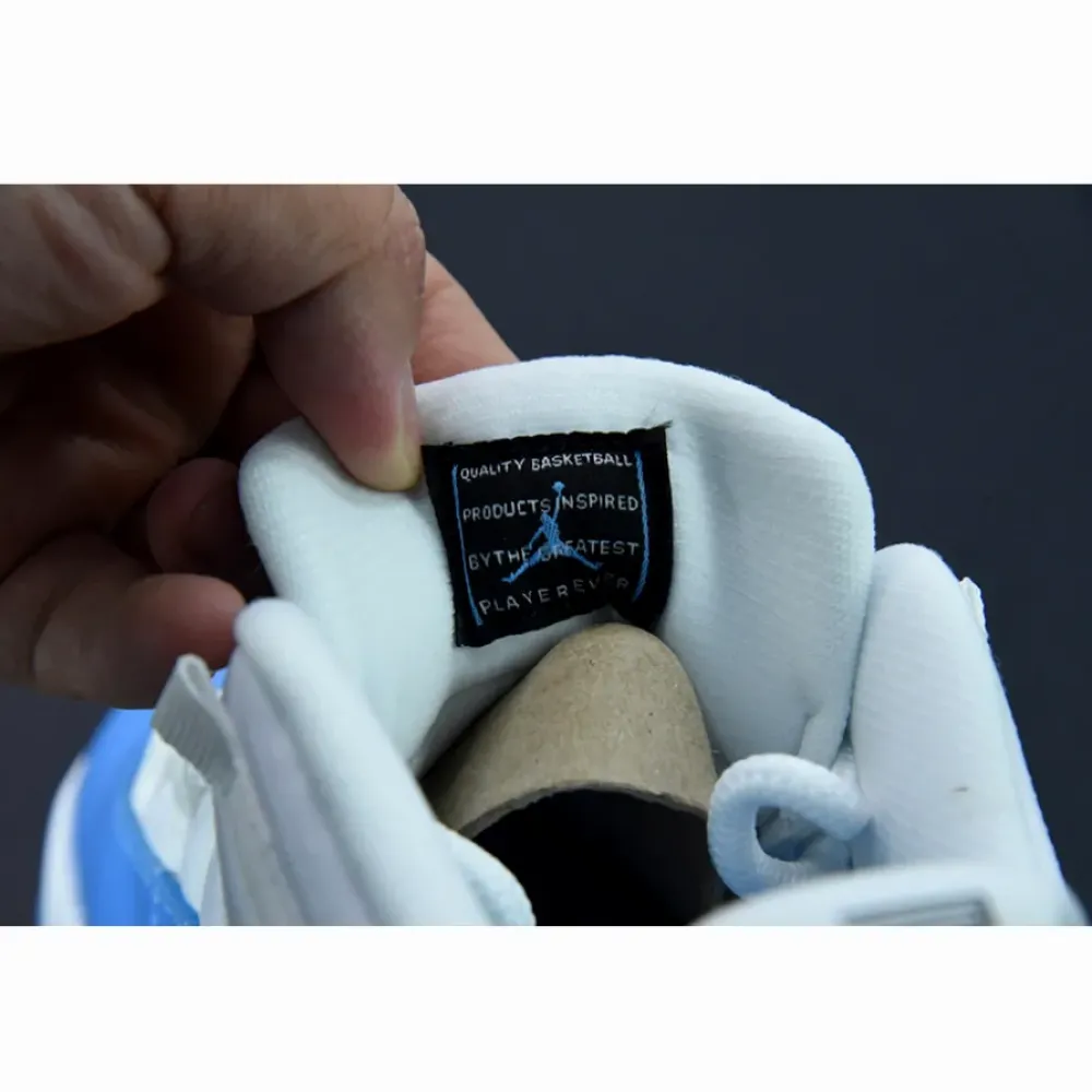 Air Jordan 11 Low “Columbia Blue” White/University Blue  528895-106