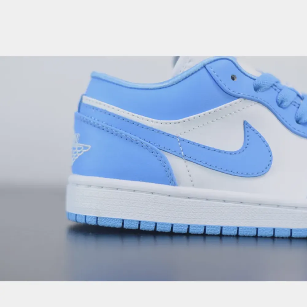 Air Jordan 1 Low “UNC”  AO9944-441