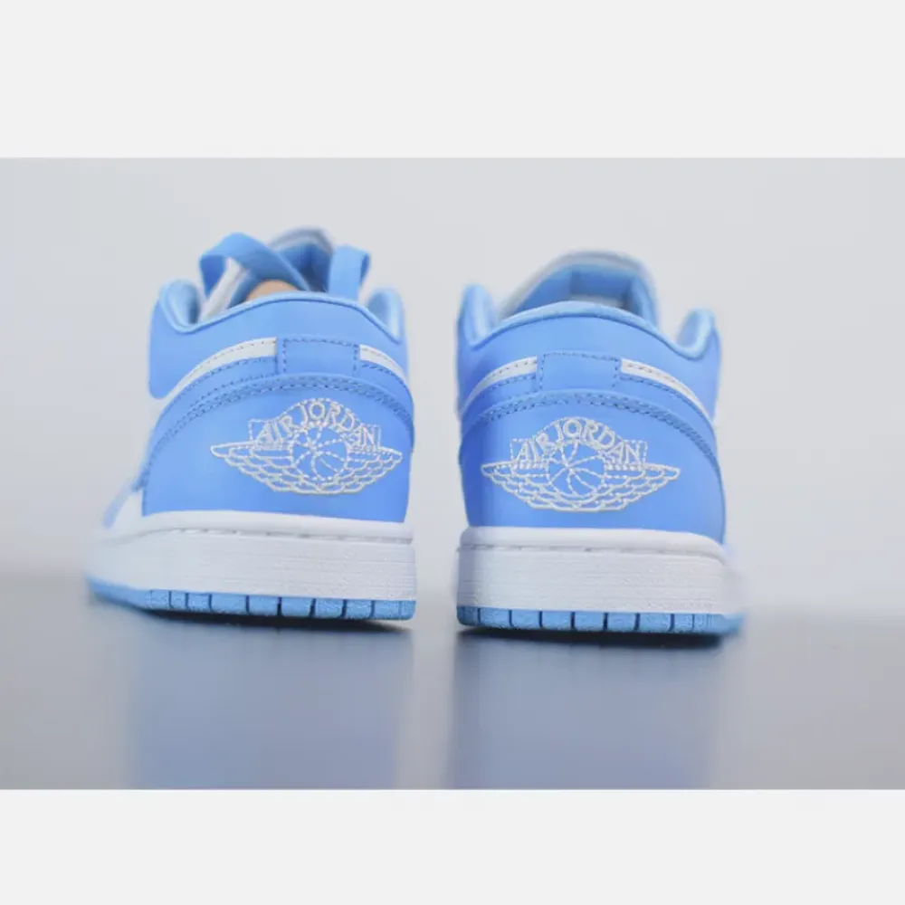 Air Jordan 1 Low “UNC”  AO9944-441