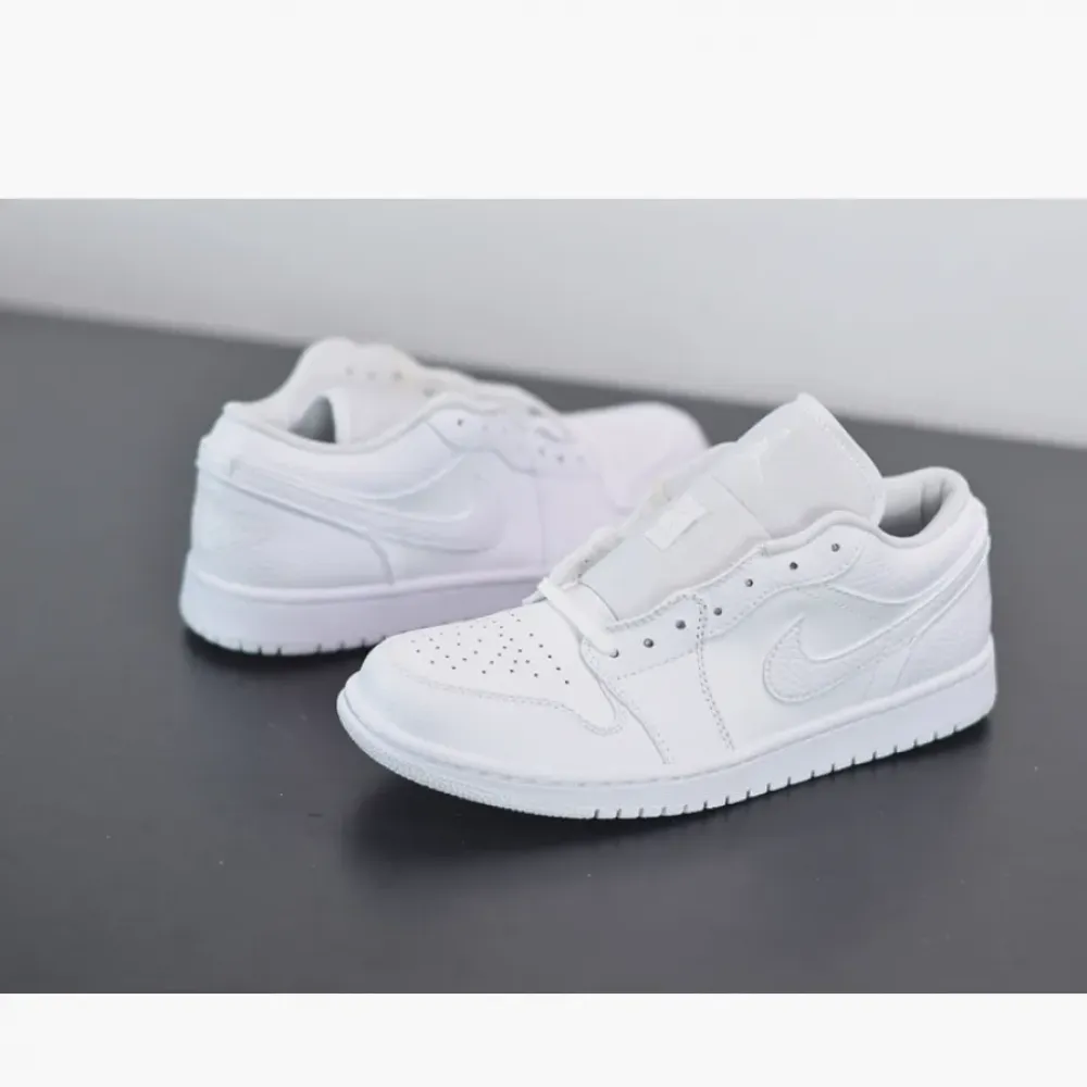 Air Jordan 1 Low ’Triple White’  553558-130