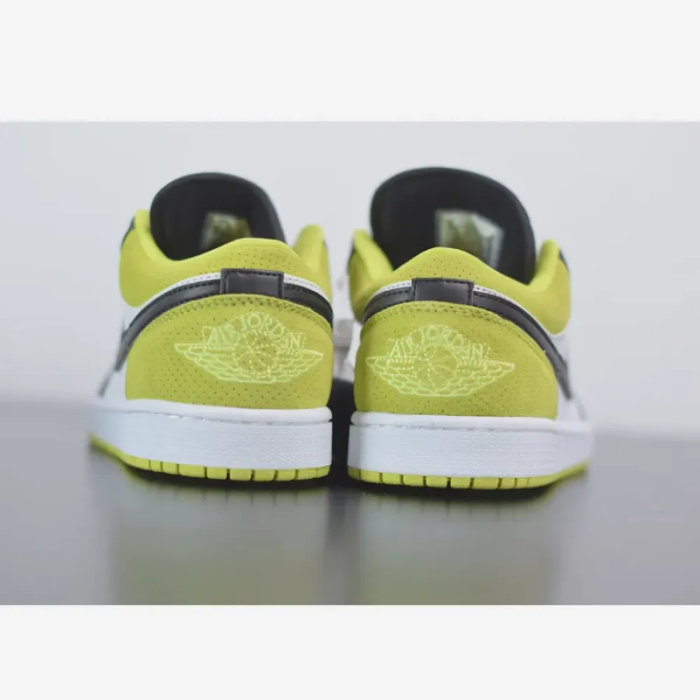 Air Jordan 1 Low ‘Black Cyber’  CK3022-003