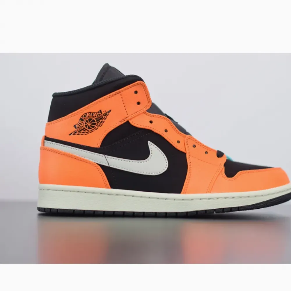 Air Jordan 1 Mid ‘Black Cone’  554724-062