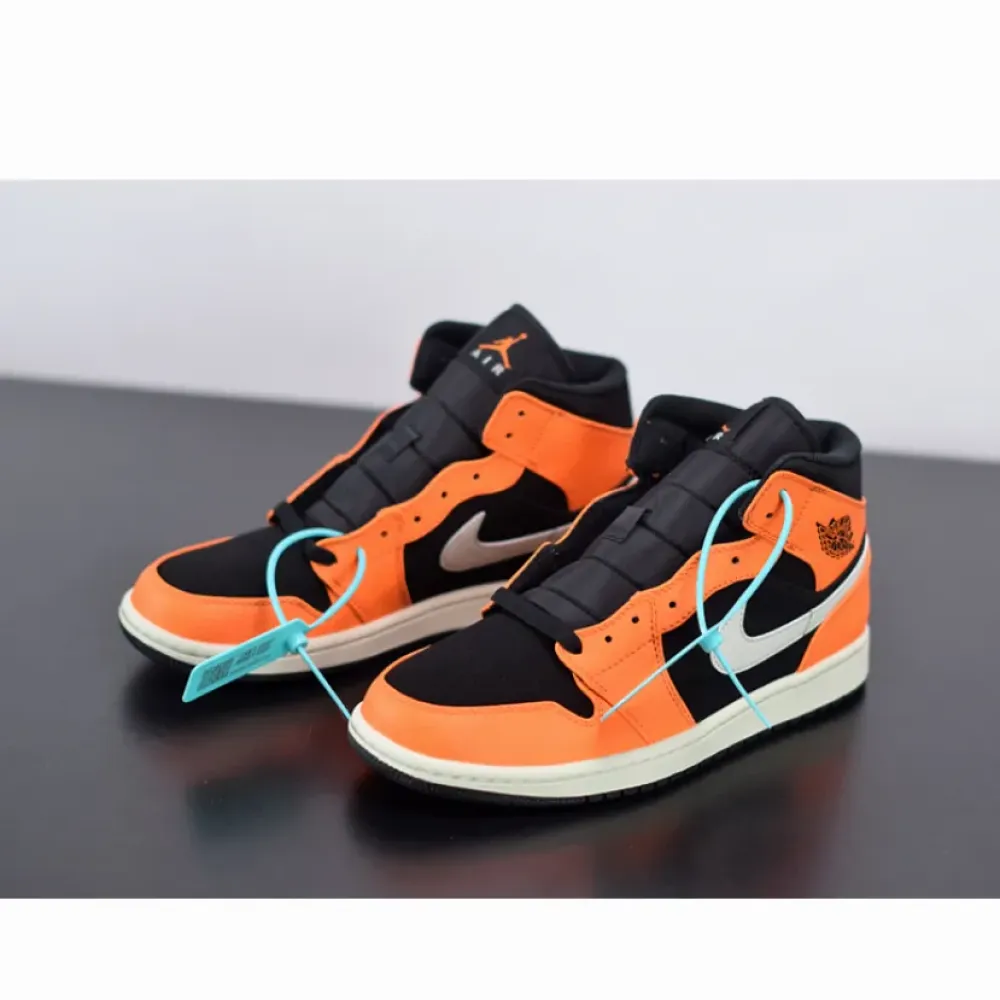Air Jordan 1 Mid ‘Black Cone’  554724-062