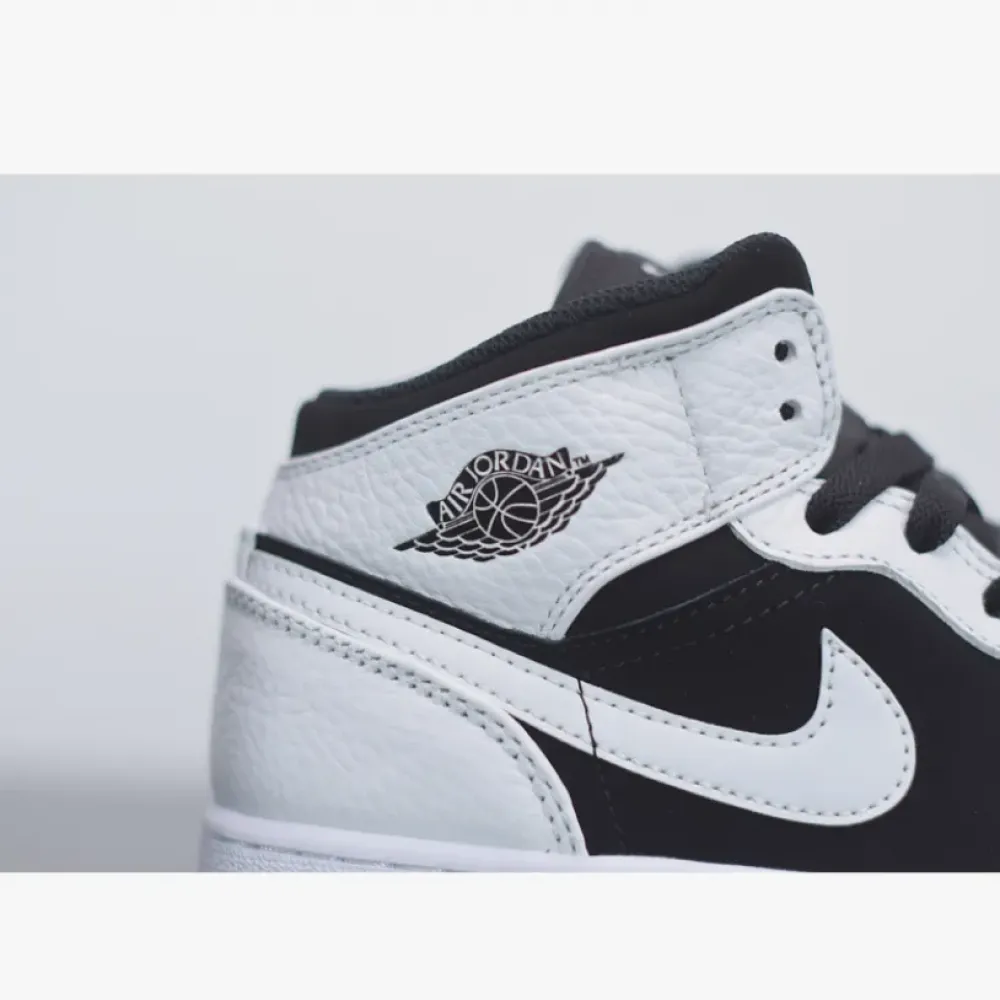 Air Jordan 1 Mid White Black  554725-113