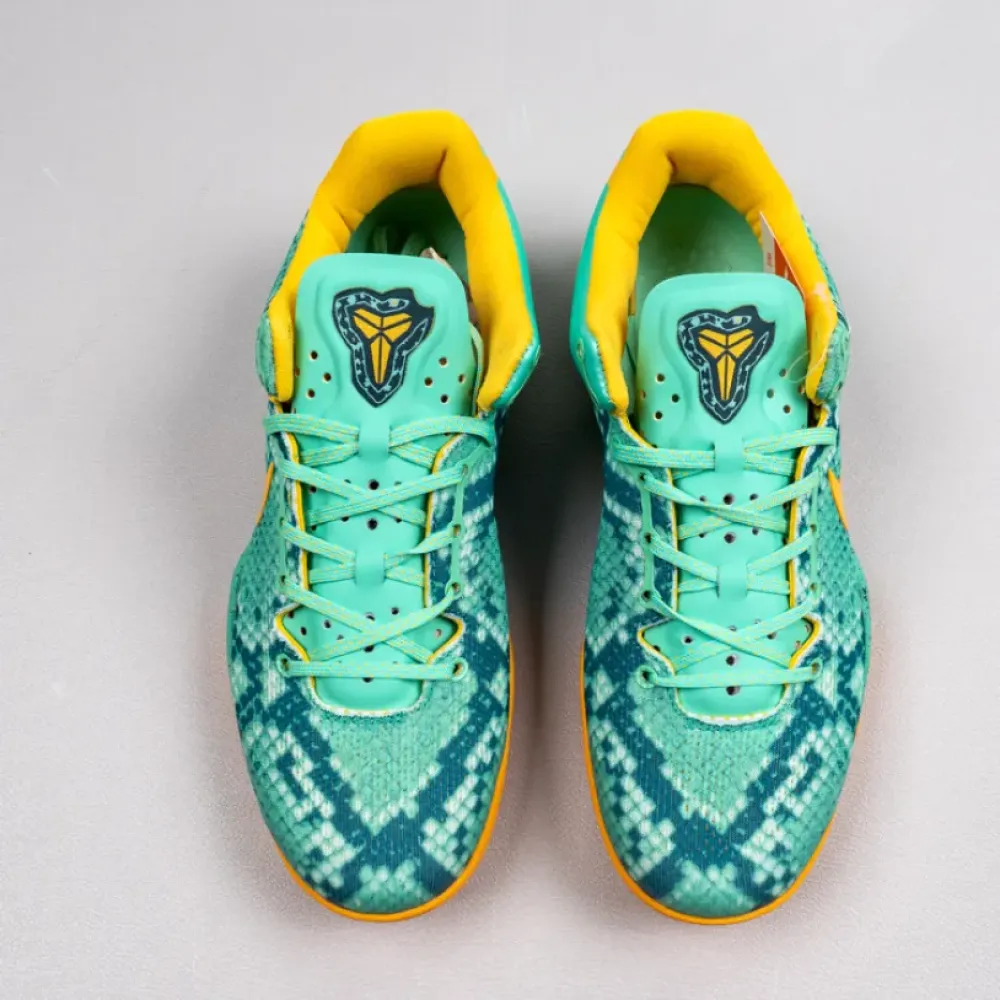 Nike Kobe 8 Green Glow/Laser Orange-Mineral Teal  555035-304
