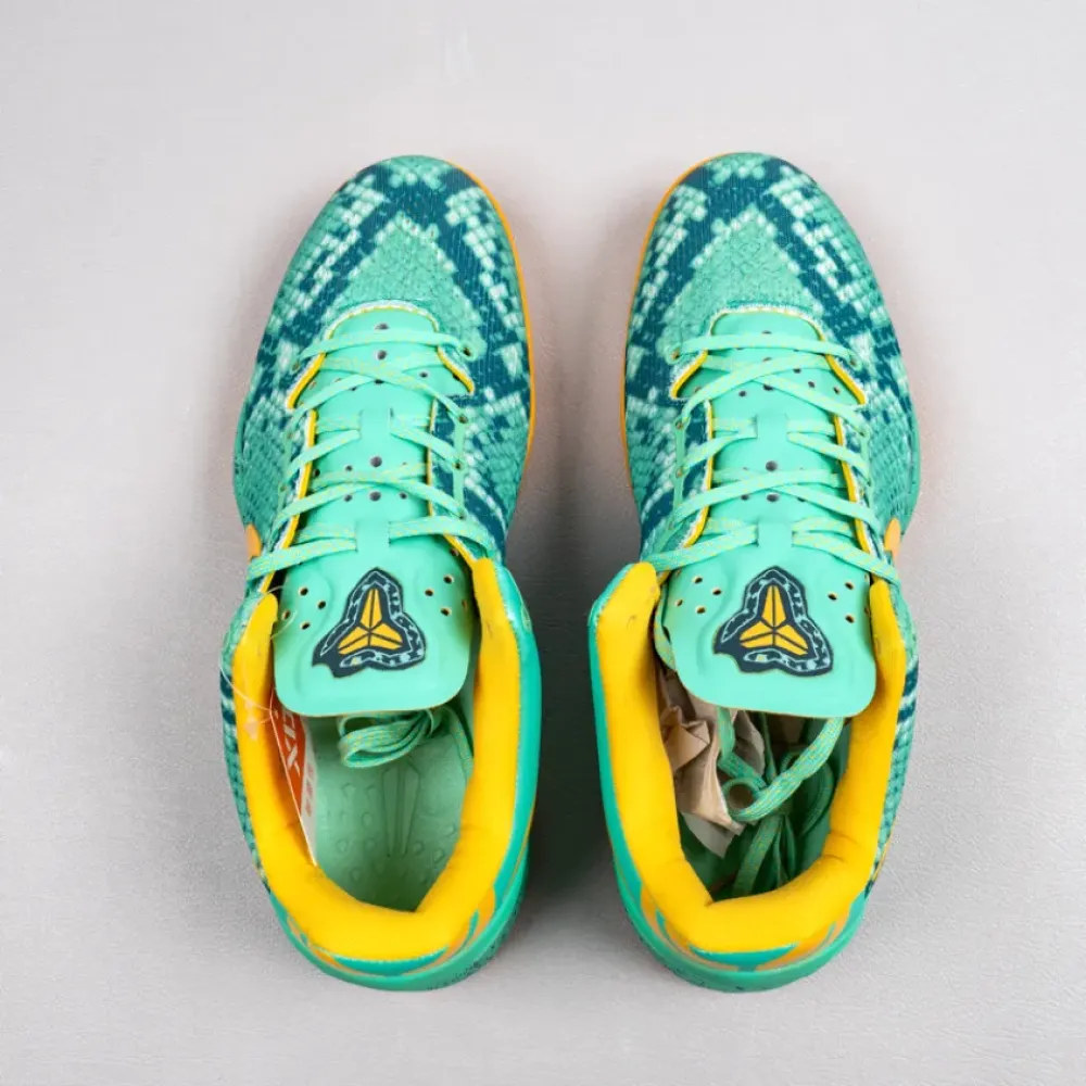 Nike Kobe 8 Green Glow/Laser Orange-Mineral Teal  555035-304