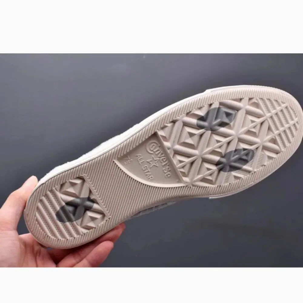 Bugs Bunny x Converse Chuck 70 High Top Grey  169222C