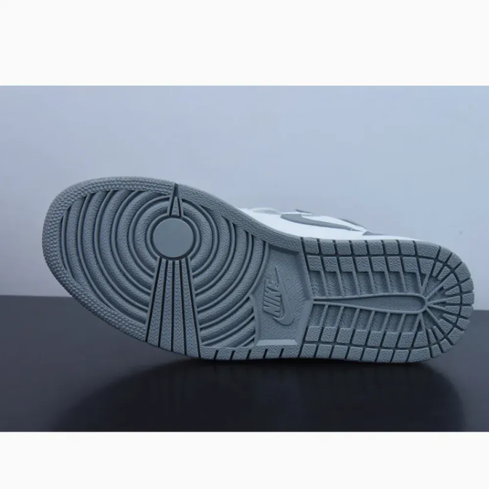 Air Jordan 1 Retro High OG Stealth White  555088-037