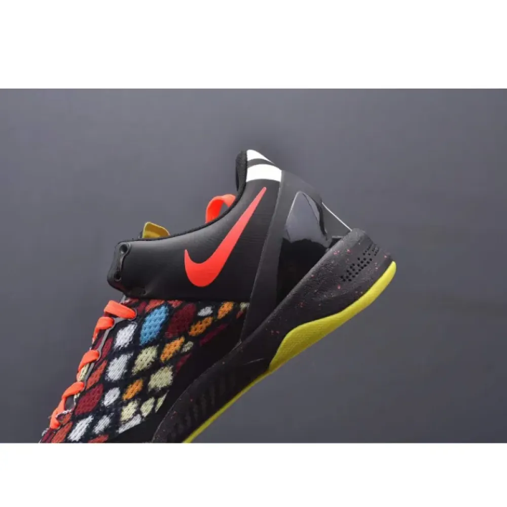 Nike Kobe 8 System GC ‘Christmas’  555286-060