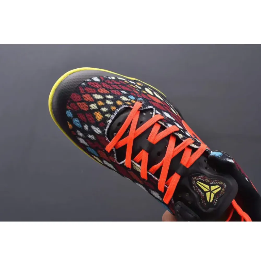 Nike Kobe 8 System GC ‘Christmas’  555286-060