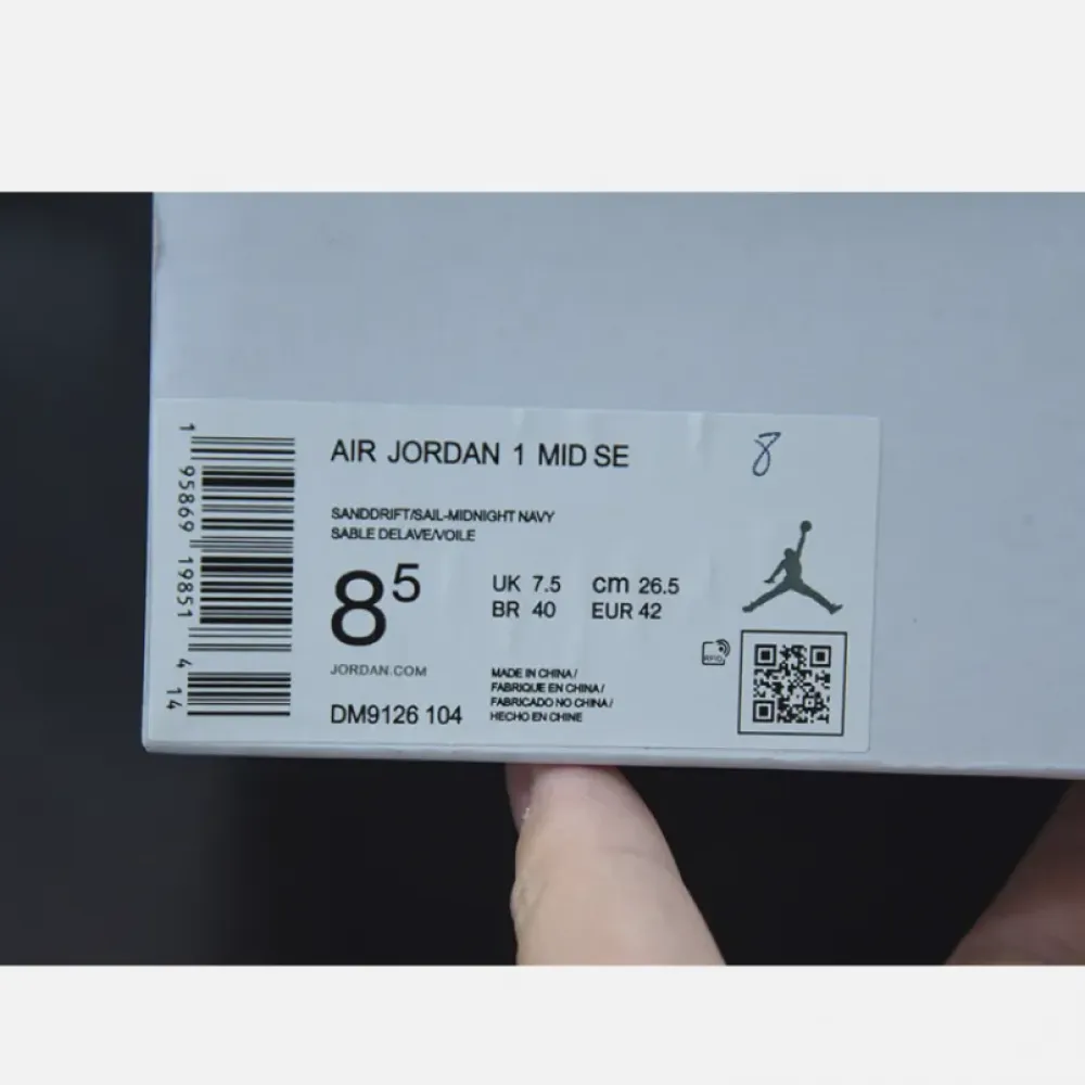 Air Jordan 1 Mid Sanddrift/Midnight Navy-White-Sail  DM9126-104