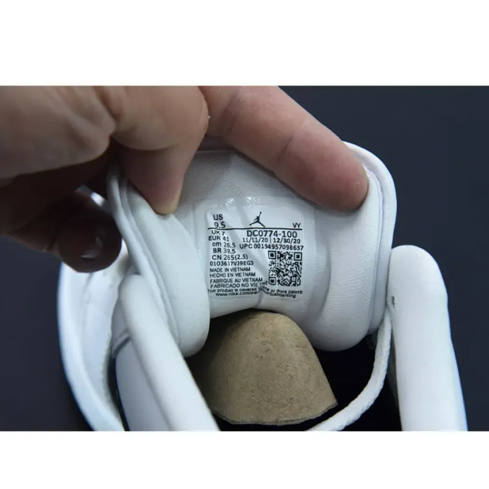 Air Jordan 1 Low “Panda” White/Black  DC0774-100