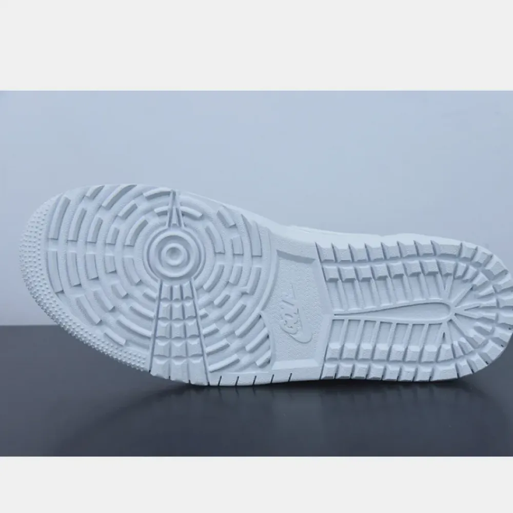 Air Jordan 1 Low Golf “Triple White”  DD9315-101