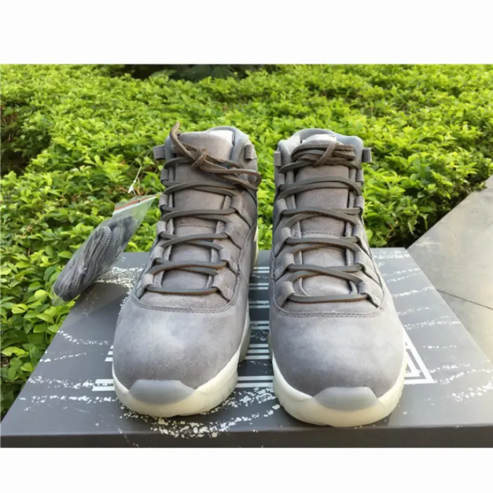 Air Jordan 11 Premium “Grey Suede” Cool Grey/Sail  914433-003