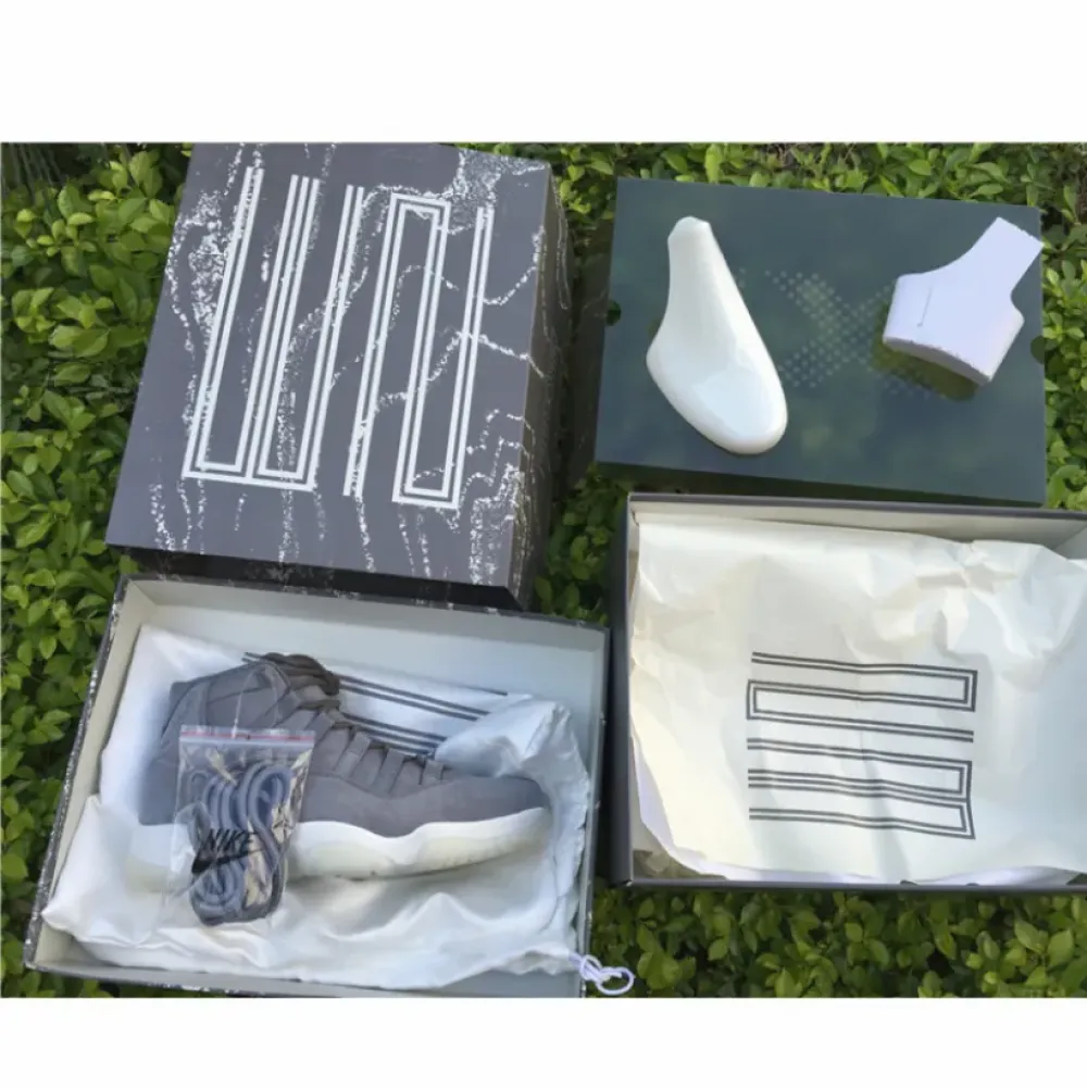 Air Jordan 11 Premium “Grey Suede” Cool Grey/Sail  914433-003