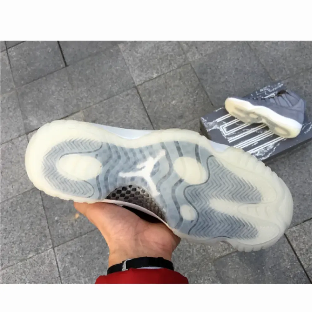 Air Jordan 11 Premium “Grey Suede” Cool Grey/Sail  914433-003