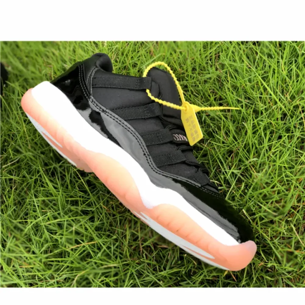 Air Jordan 11 Low GS Black/Bleached Coral-White  580521-013