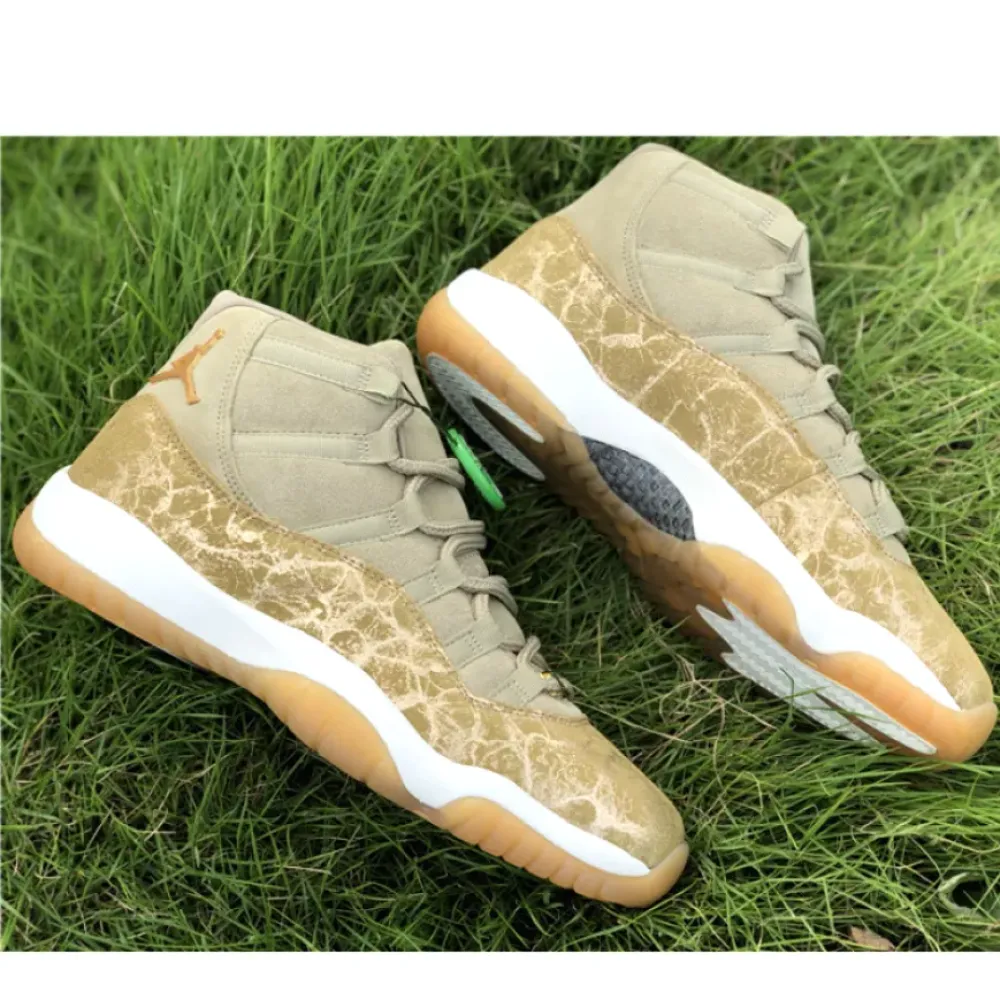 Air Jordan 11 WMNS Neutral Olive  AR0715-200