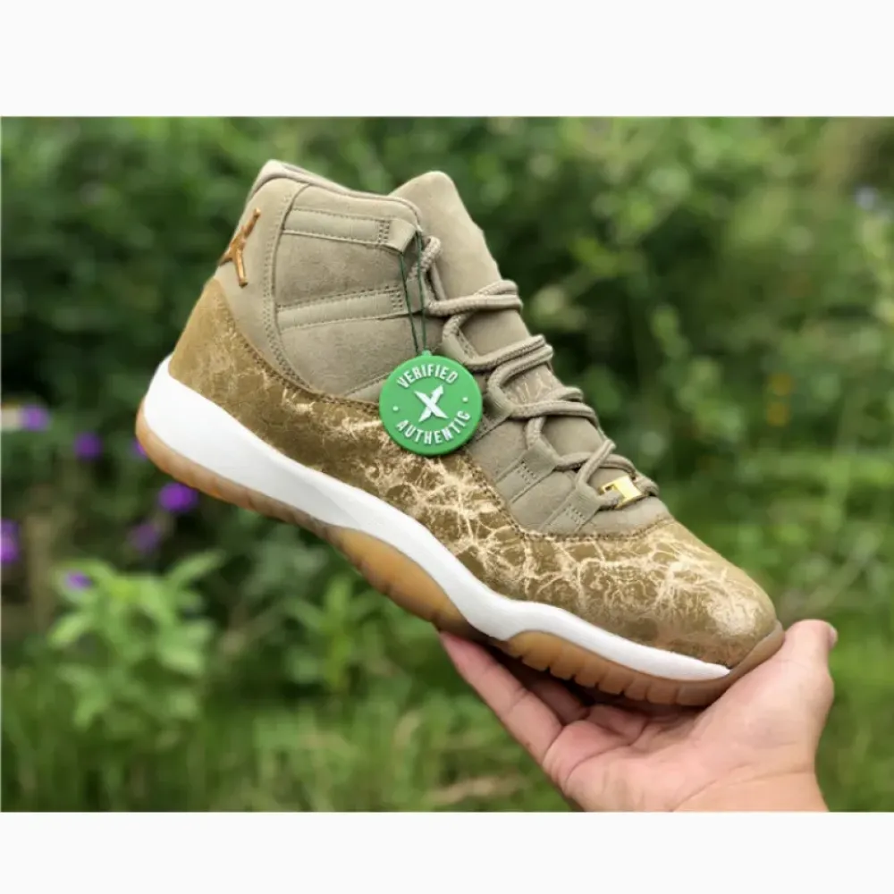 Air Jordan 11 WMNS Neutral Olive  AR0715-200