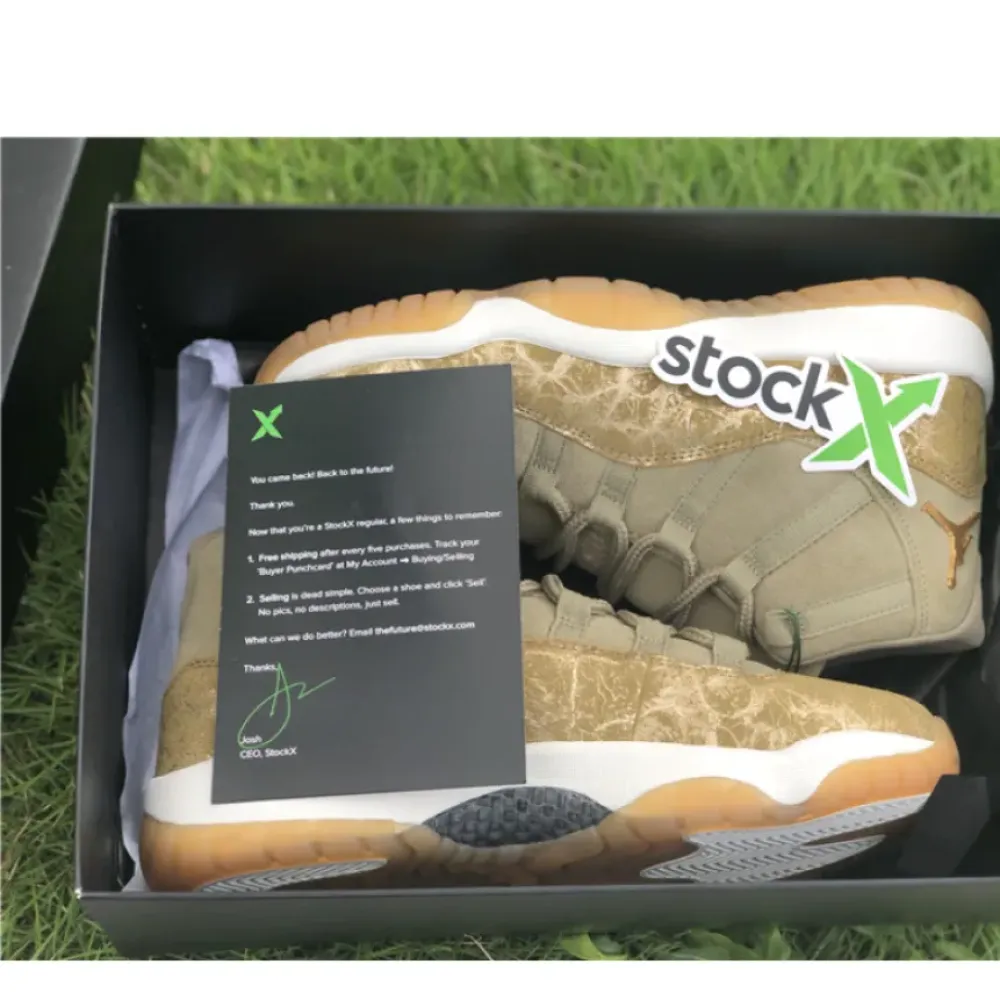 Air Jordan 11 WMNS Neutral Olive  AR0715-200